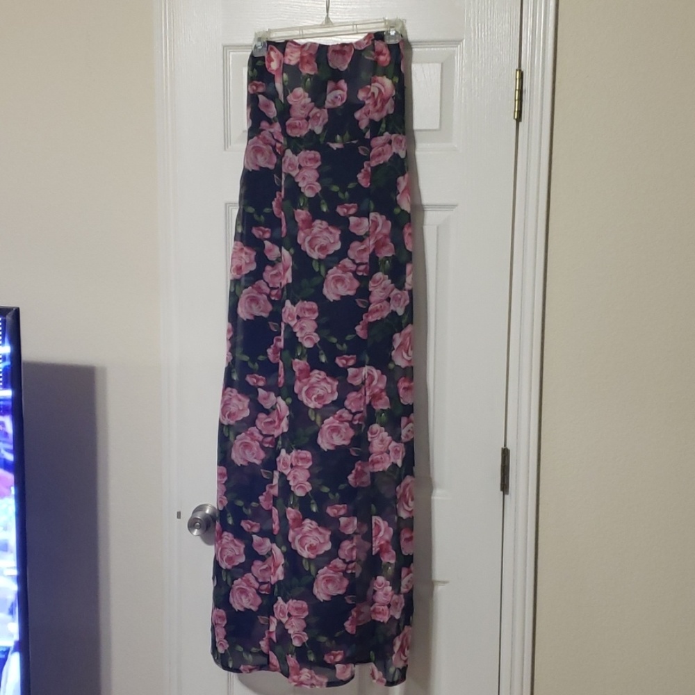 Strapless maxi floral dress
